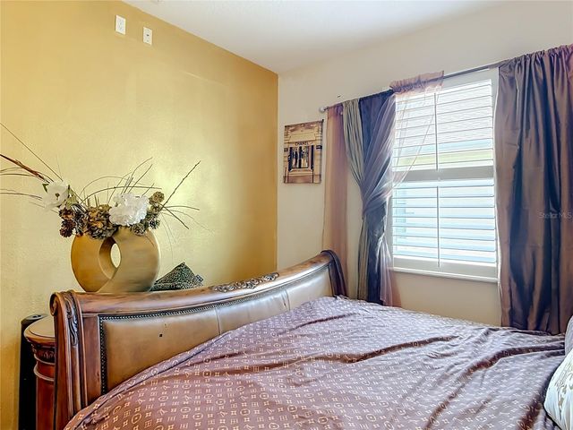 111 S HUMMINGBIRD PLACE, Palm Coast, FL 32164