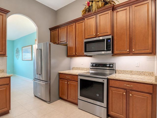 111 S HUMMINGBIRD PLACE, Palm Coast, FL 32164