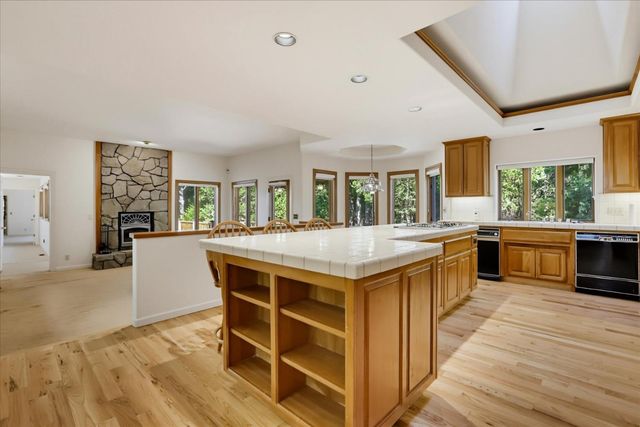 11010 Success Cross Rd, Nevada City, CA 95959