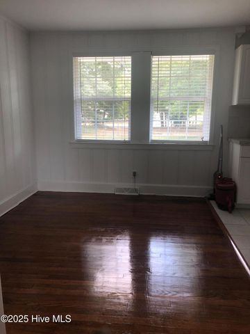5308 Wrightsville Avenue, Wilmington, NC 28403