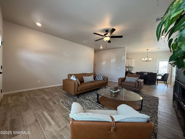 3863 Yestereve Lane, Las Cruces, NM 88012