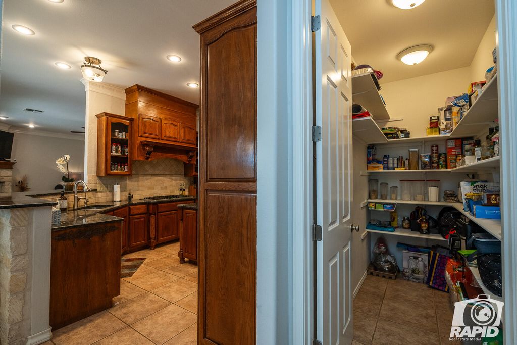 Image 15 of property listing at 4810 N Bentwood Drive, San Angelo, TX 76904