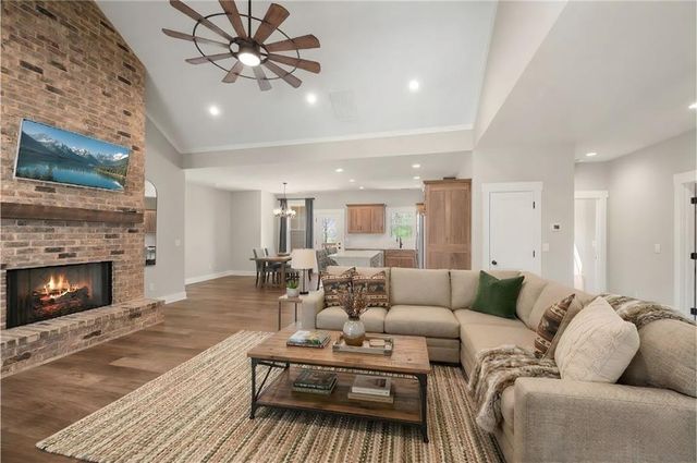 85 Frances Drive, Ellijay, GA 30536