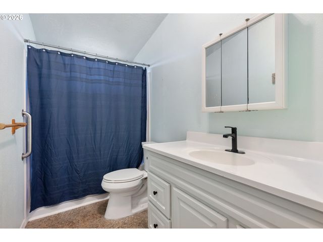 7008 Ne 162ND Ave, Vancouver, WA 98682