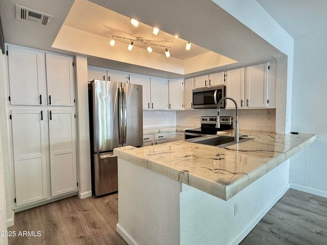 1331 W Baseline Road 272, Mesa, AZ 85202