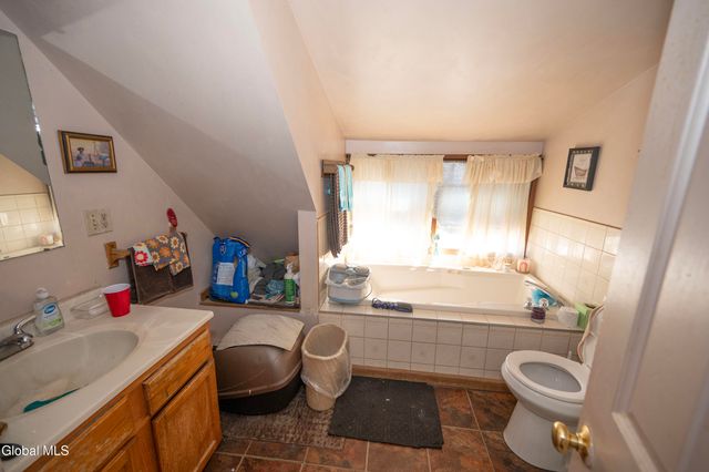 446 2nd Avenue, Albany, NY 12209