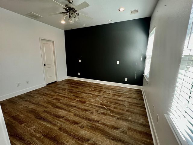 312 Mission Lane, Houston, TX 77011