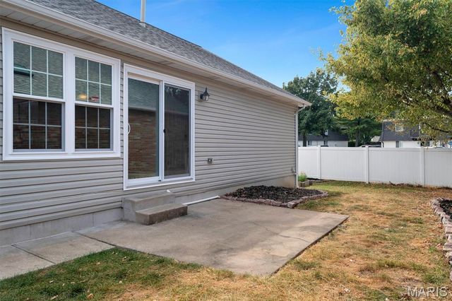 857 Du Pre Court, St Peters, MO 63376