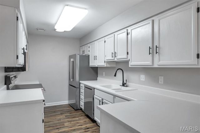 857 Du Pre Court, St Peters, MO 63376