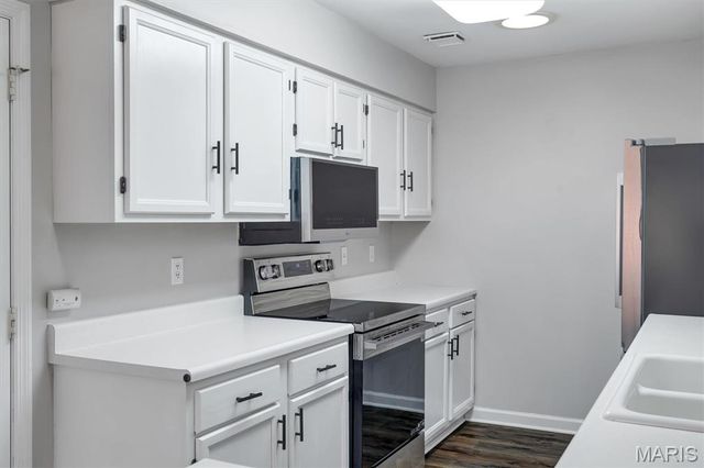 857 Du Pre Court, St Peters, MO 63376