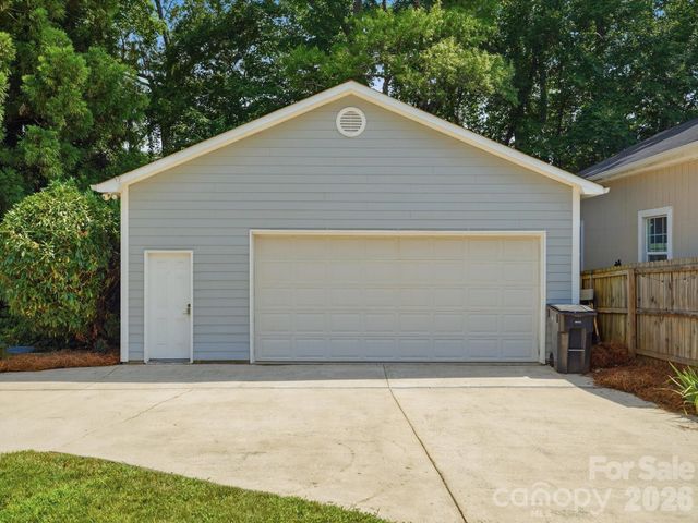 1730 Delchester Drive, Charlotte, NC 28210