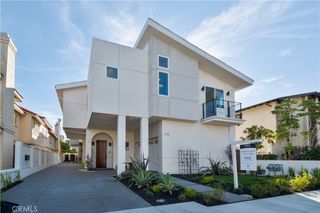2212 Gates Avenue B, Redondo Beach, CA 90278