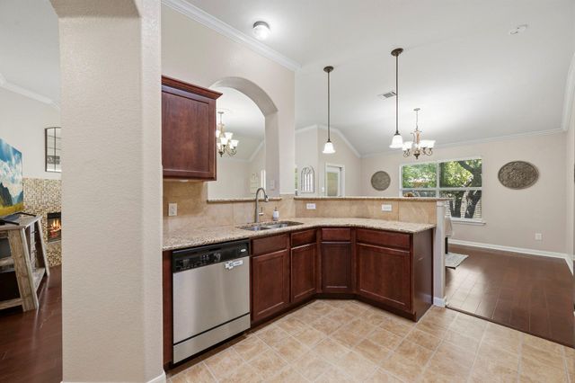 1923 Barnett DR, Cedar Park, TX 78613