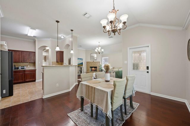 1923 Barnett DR, Cedar Park, TX 78613