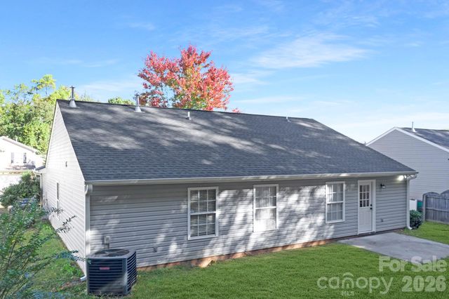 2012 Pheasant Glen Road, Charlotte, NC 28214