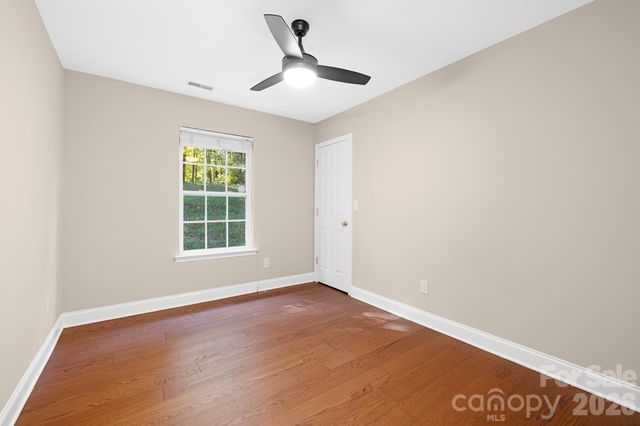 2012 Pheasant Glen Road, Charlotte, NC 28214