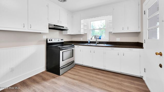 2609 Jefferson Drive, Greenville, NC 27858