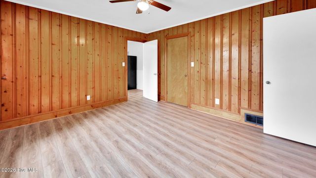 2609 Jefferson Drive, Greenville, NC 27858