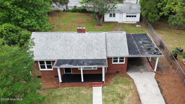 2609 Jefferson Drive, Greenville, NC 27858