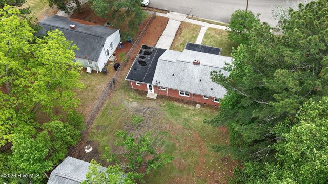 2609 Jefferson Drive, Greenville, NC 27858