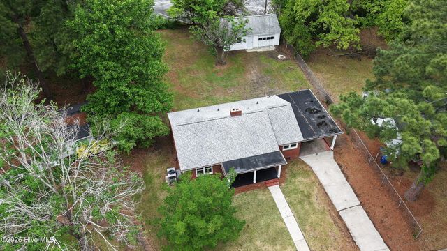 2609 Jefferson Drive, Greenville, NC 27858