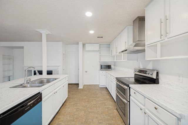 1665 Princess Lane, Little Elm, TX 75036