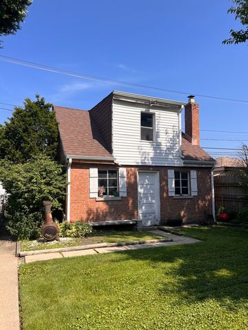 5537 S Komensky Avenue, Chicago, IL 60629