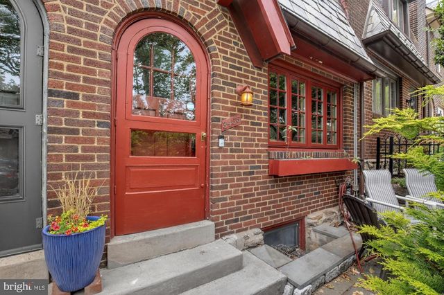 3455 W QUEEN LN, Philadelphia, PA 19129