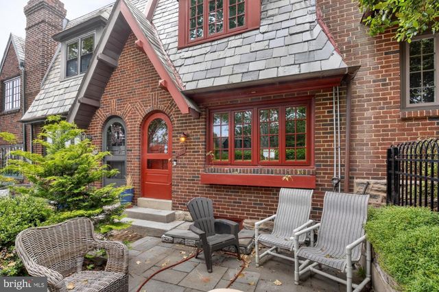 3455 W QUEEN LN, Philadelphia, PA 19129
