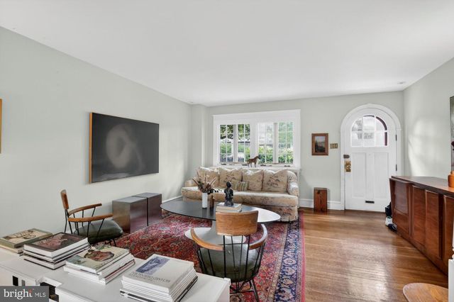 3455 W QUEEN LN, Philadelphia, PA 19129