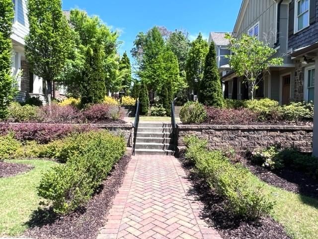 979 Azalee Hester Wharton Way, Atlanta, GA 30318