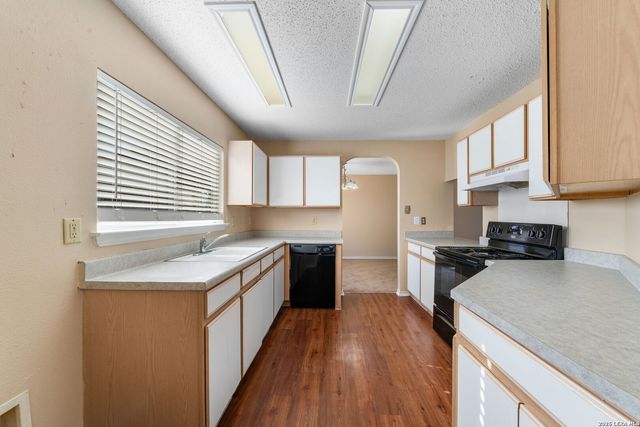 7038 Cole Creek, Converse, TX 78109