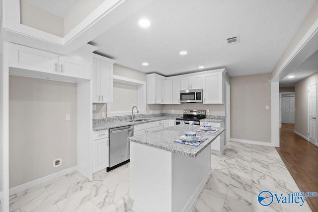 412 Paxton Avenue, Glencoe, AL 35905