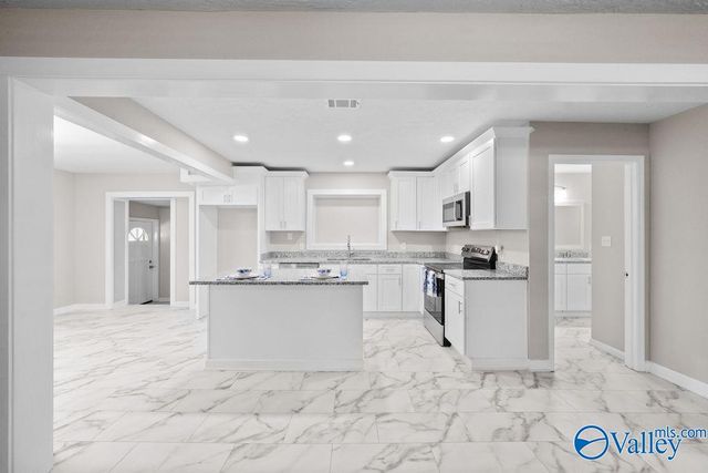 412 Paxton Avenue, Glencoe, AL 35905