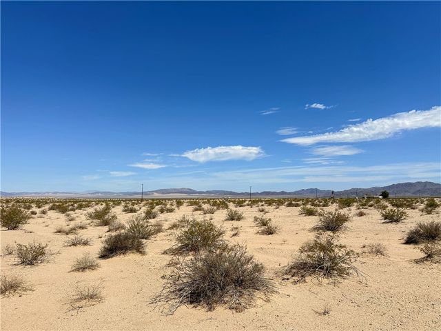 12 Cadiz Avenue, 29 Palms, CA 92277