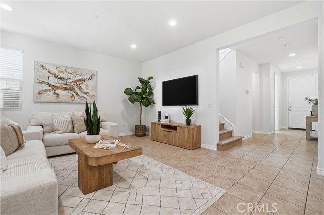 14799 Apricot, Westminster, CA 92683