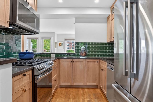 25 Medway Street D, Boston, MA 02124