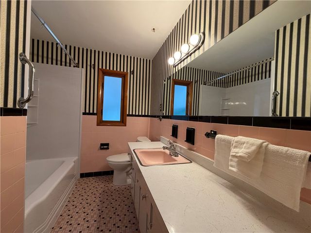 26 Merrydale Drive, Gates, NY 14624