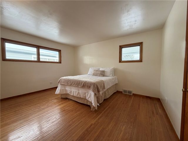 26 Merrydale Drive, Gates, NY 14624