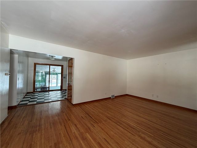 26 Merrydale Drive, Gates, NY 14624