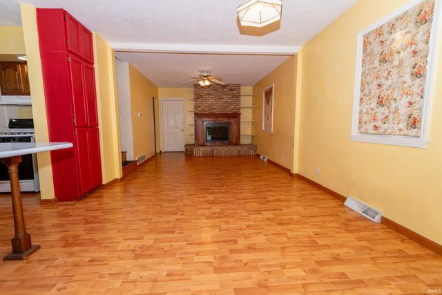 403 W 7th Street, Mishawaka, IN 46544