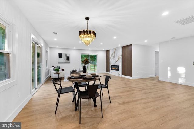 9200 PLEASANT CT, Laurel, MD 20708