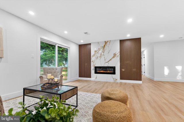 9200 PLEASANT CT, Laurel, MD 20708