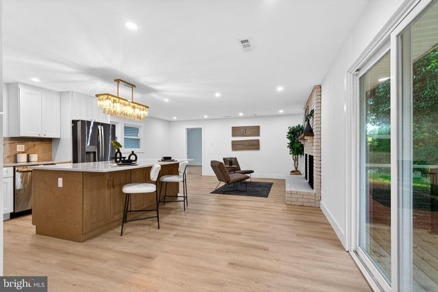9200 PLEASANT CT, Laurel, MD 20708