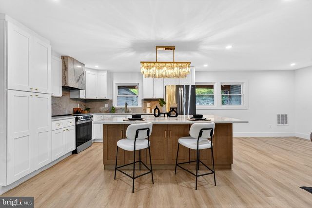 9200 PLEASANT CT, Laurel, MD 20708