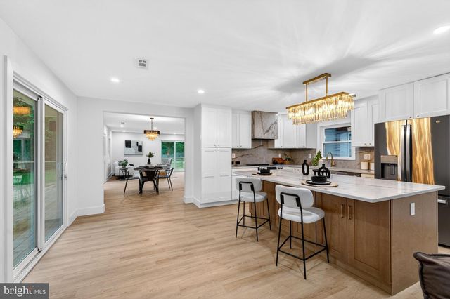 9200 PLEASANT CT, Laurel, MD 20708