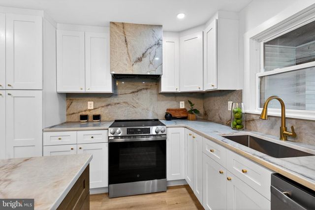 9200 PLEASANT CT, Laurel, MD 20708