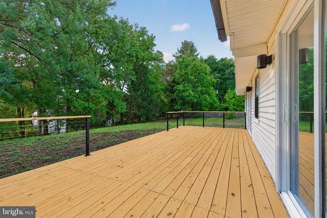 9200 PLEASANT CT, Laurel, MD 20708