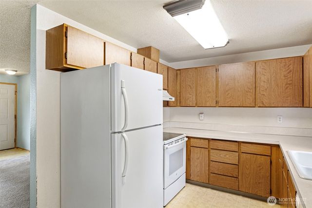 17212 13th Avenue E, Spanaway, WA 98387