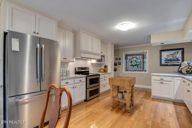 212 Woodland Trace Drive, Knoxville, TN 37934